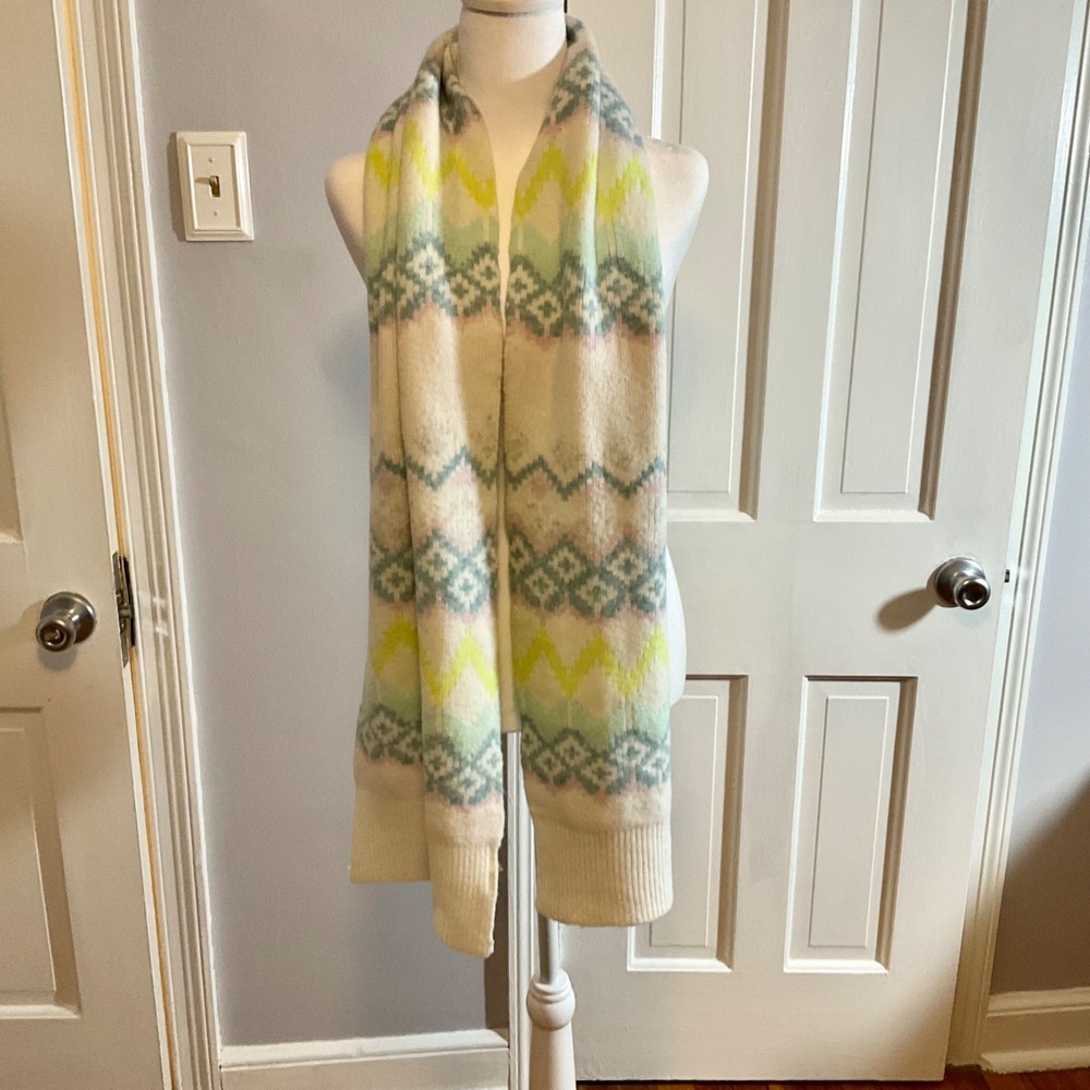 LOFT Fair Isle Scarf Cream Pink Blue 70" X 12" Nordic Soft Cozy Winter - Picture 3 of 3